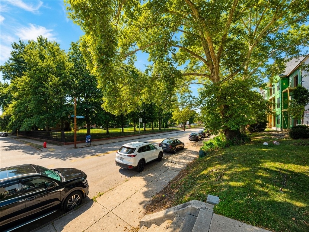 735 N Highland - Photo 25