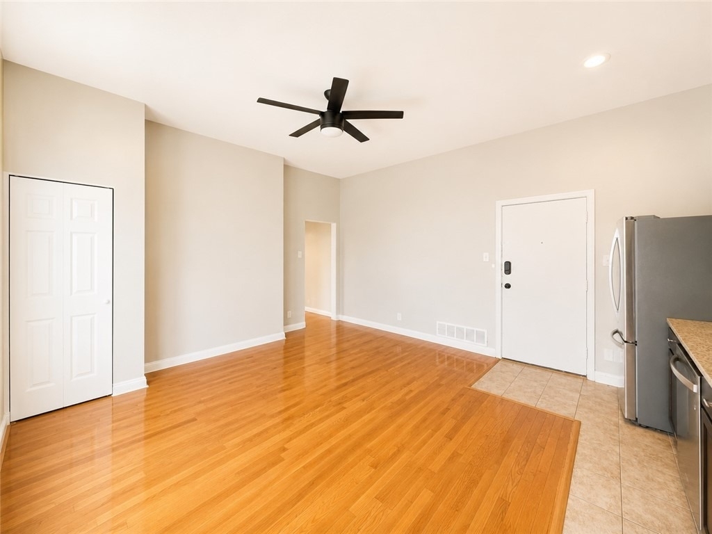 735 N Highland - Photo 9