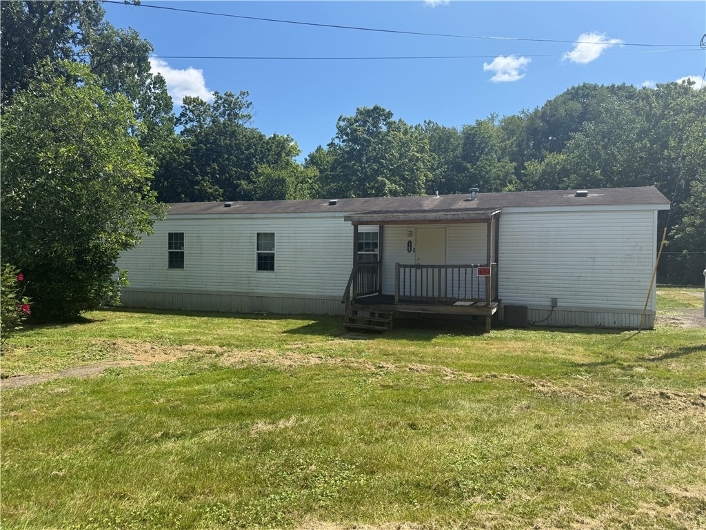 1761 Old Youngstown Rd - Photo 0