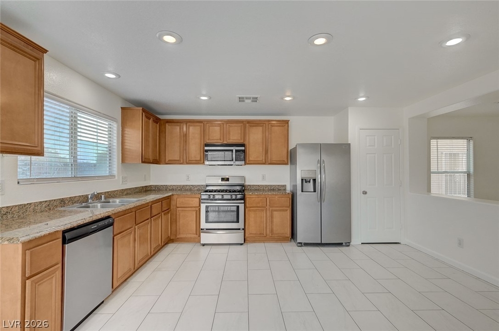 5672 Park City Avenue - Photo 3