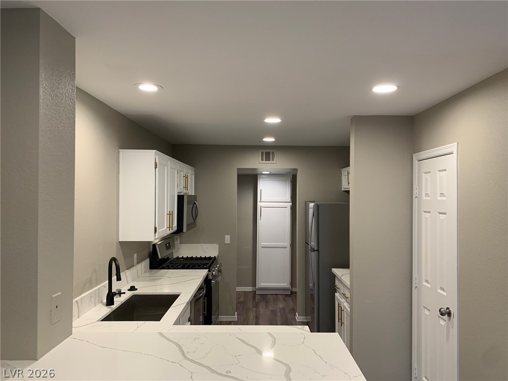 688 Harbor Mist Avenue - Photo 9