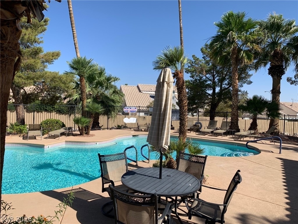 688 Harbor Mist Avenue - Photo 34