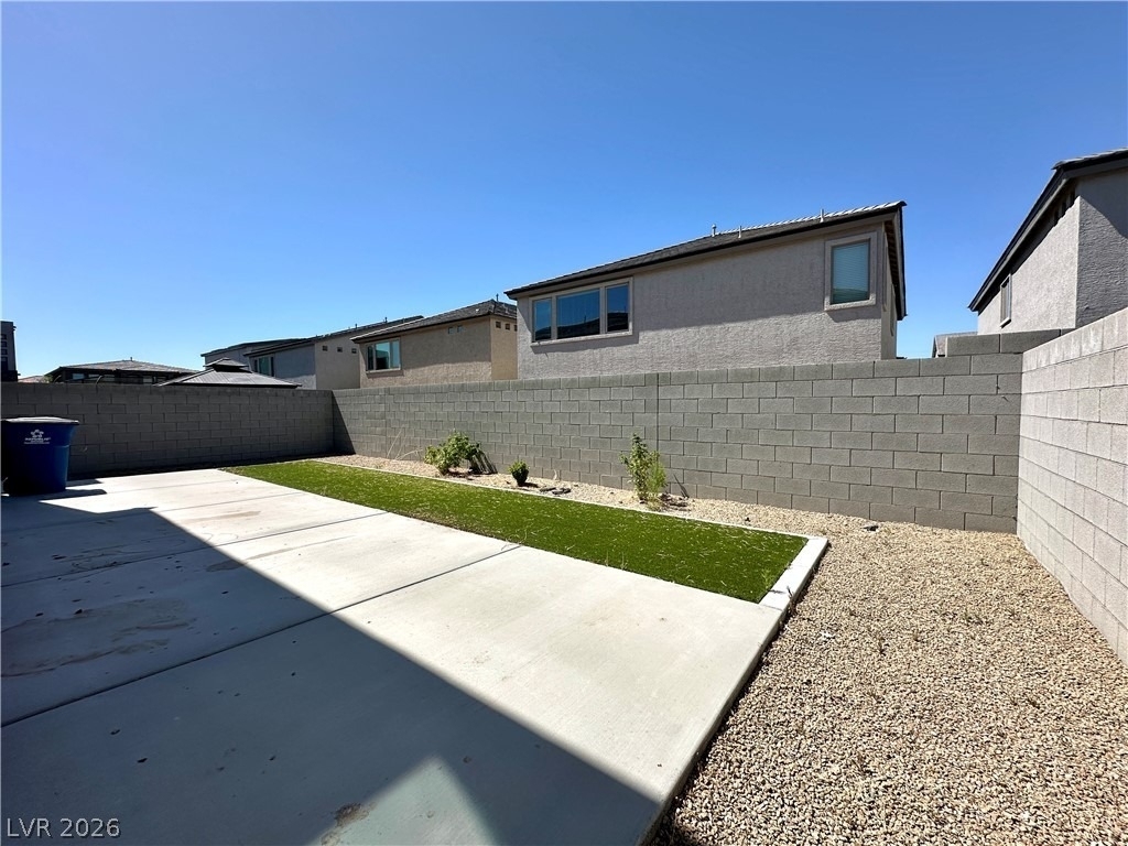 640 Stone Hammer Avenue - Photo 22