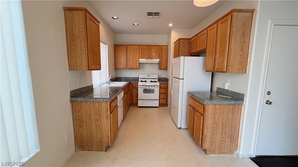 1702 Bamboo Rain Avenue - Photo 5