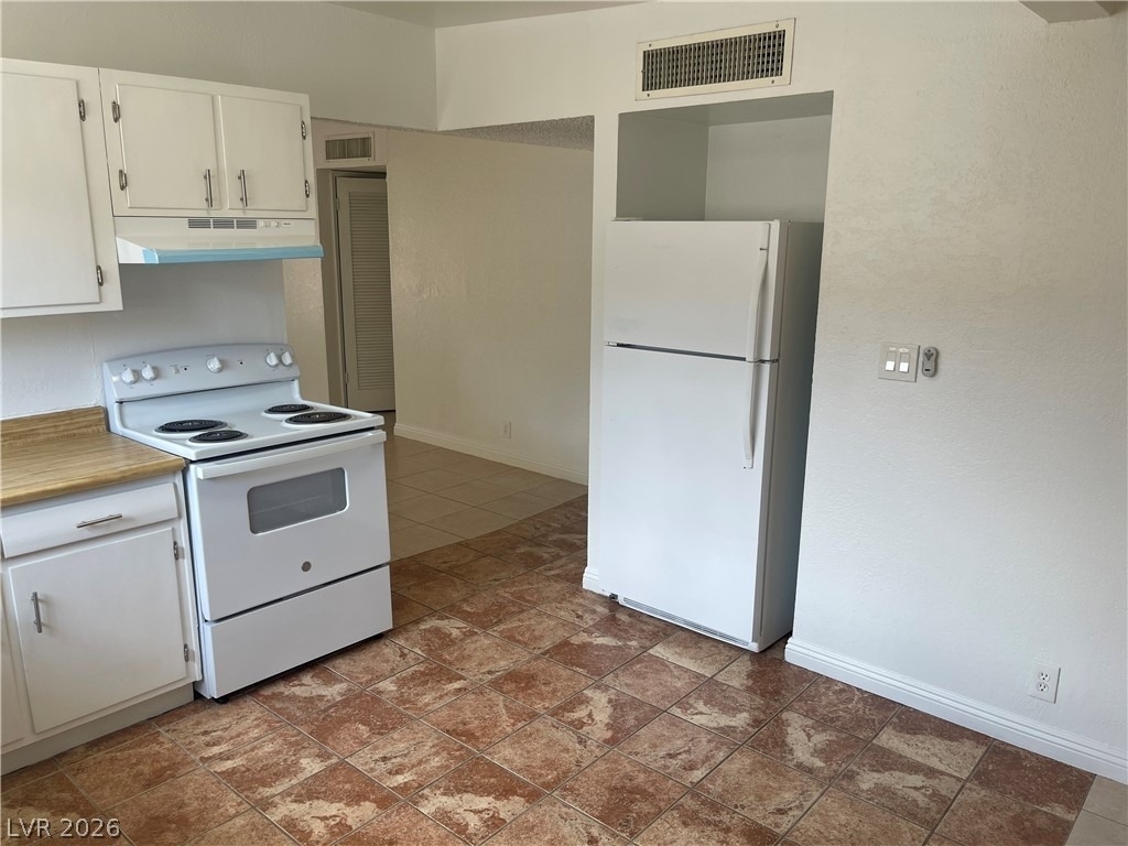 5055 Blanton Drive - Photo 10