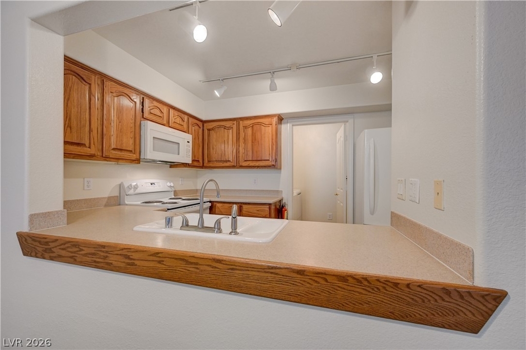701 Capri Drive - Photo 14