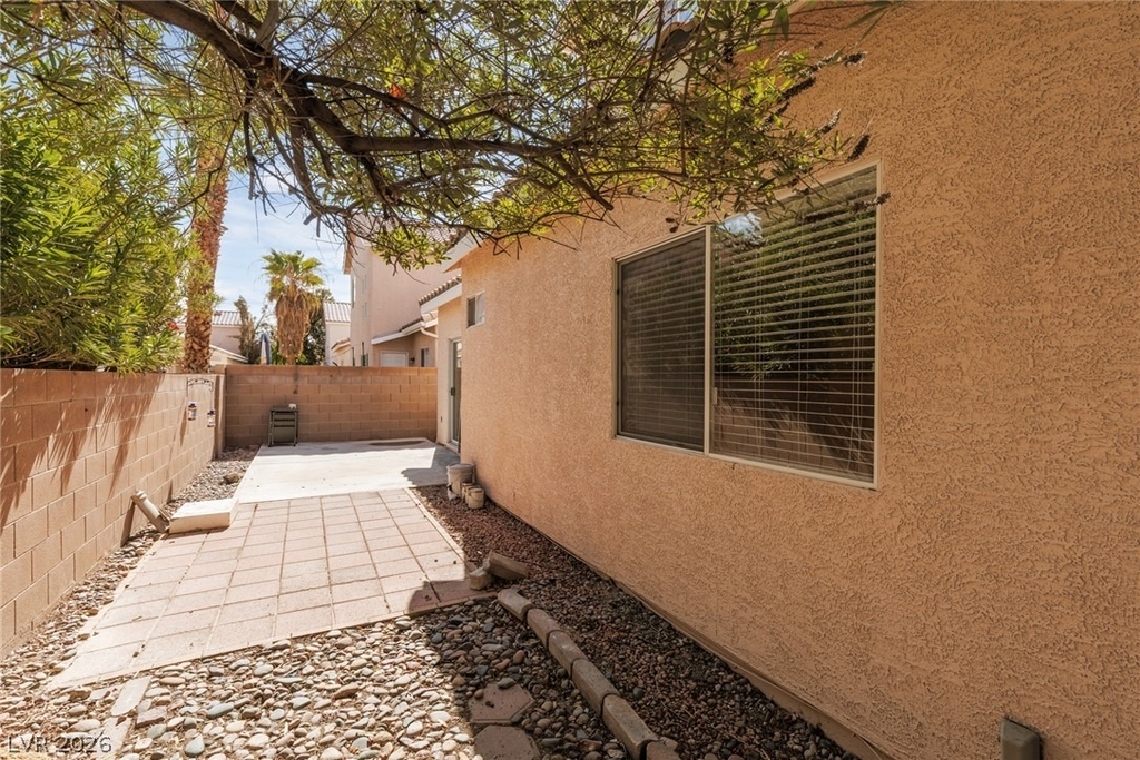 886 Park Walk Avenue - Photo 21