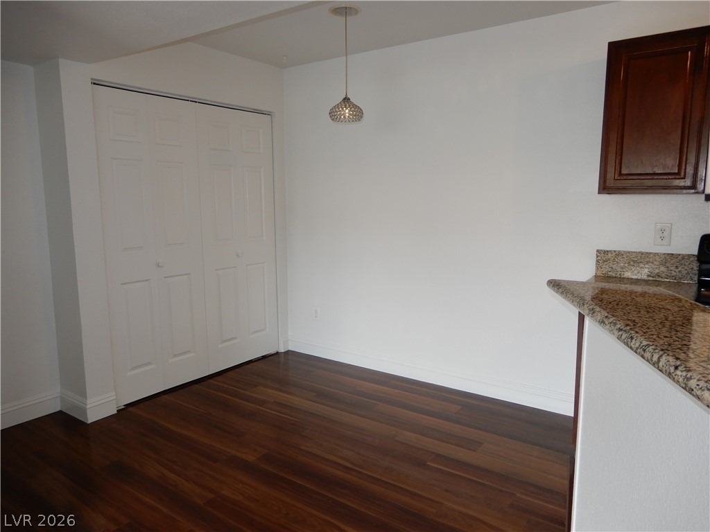5122 S Jones Boulevard - Photo 4