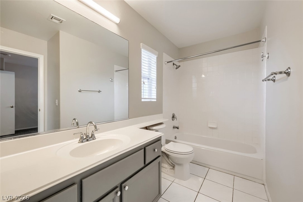 950 Sweeping Vine Avenue - Photo 18