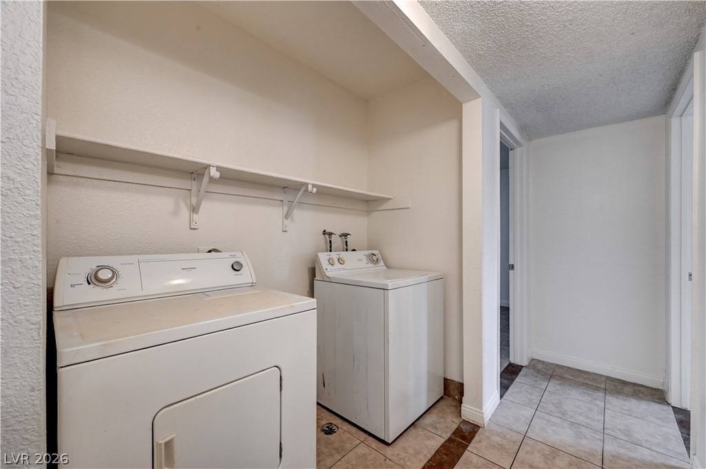 1832 Goldfield Street - Photo 6