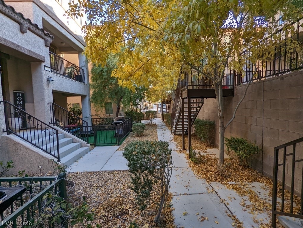 7760 Floral Fabric Court - Photo 44
