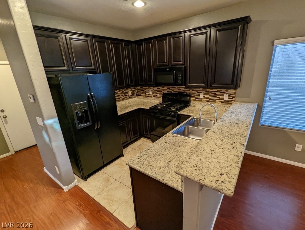 7760 Floral Fabric Court - Photo 6