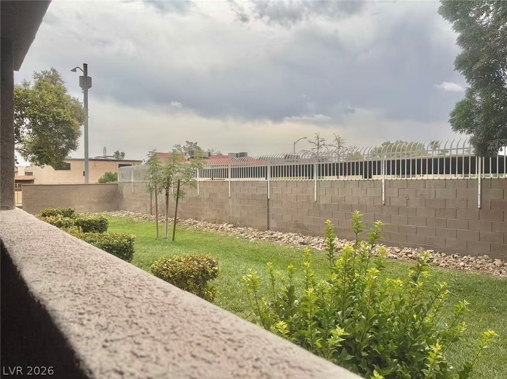 5525 W Flamingo Road - Photo 23
