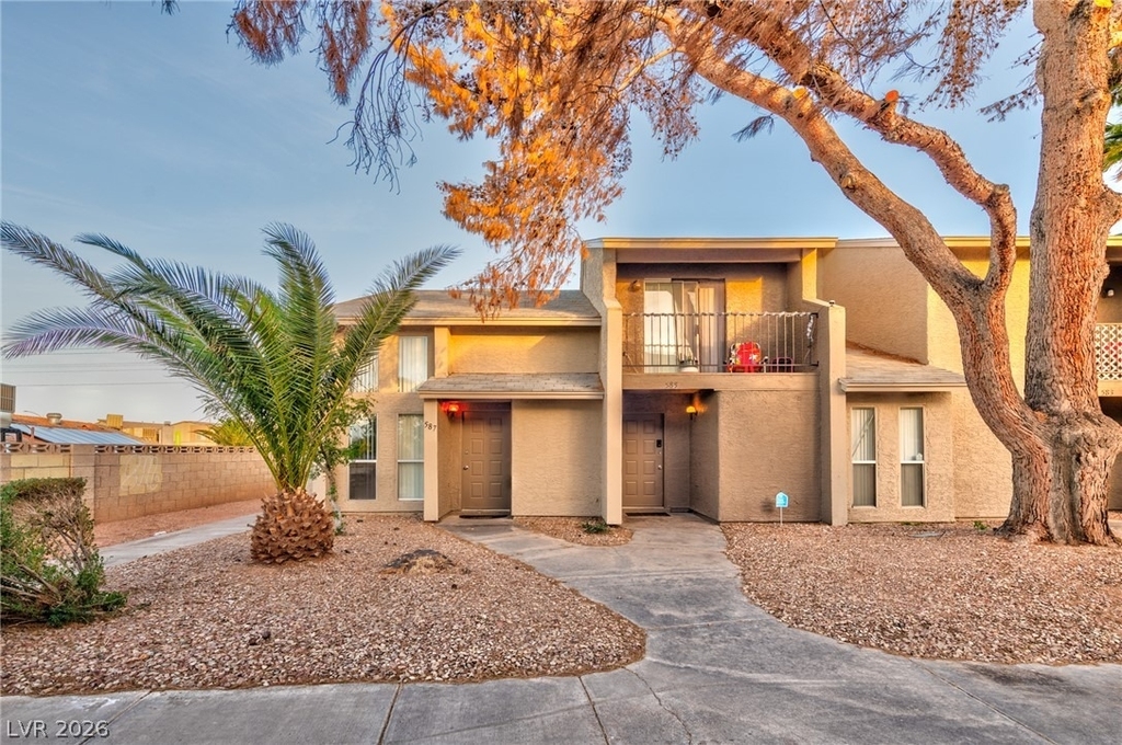 587 Sellers Place - Photo 0
