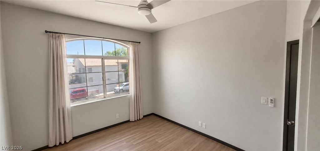 1830 Box Springs Avenue - Photo 10