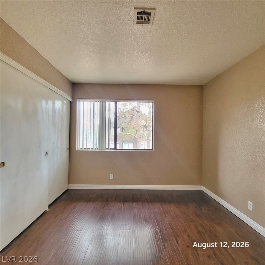 5044 S Rainbow Boulevard - Photo 4