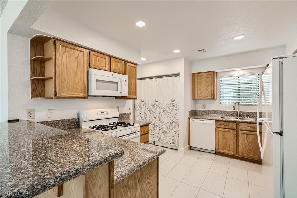 4844 Maryvale Drive - Photo 3