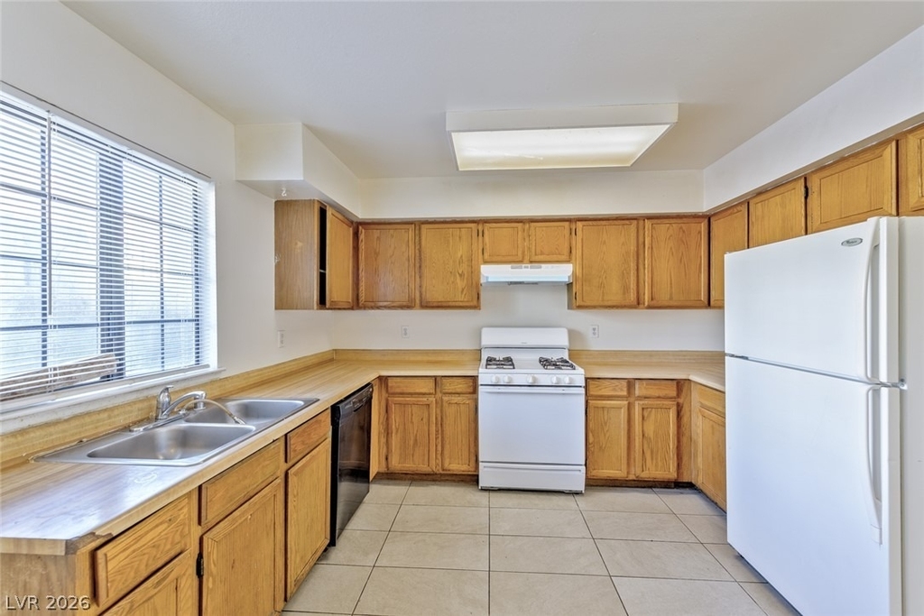 7030 Burcot Avenue - Photo 2