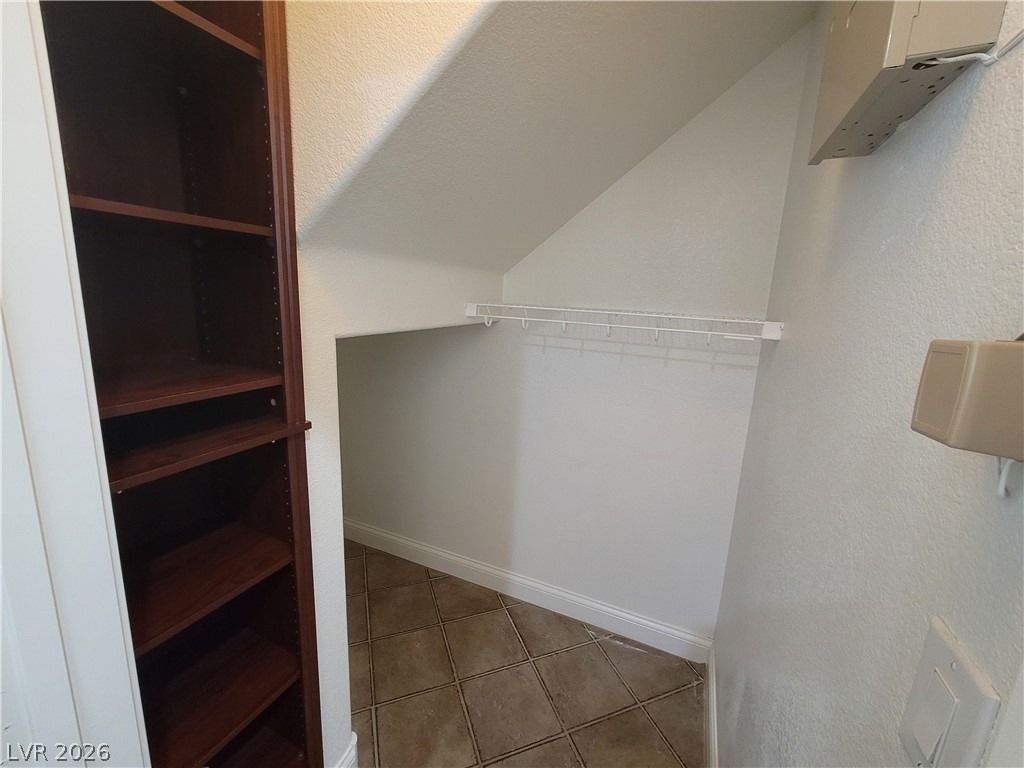 6140 Pine Villa Avenue - Photo 4