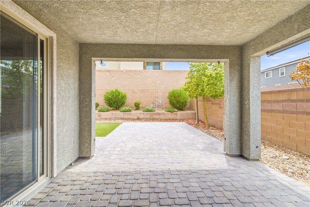 3135 Hazy Hills Avenue - Photo 34