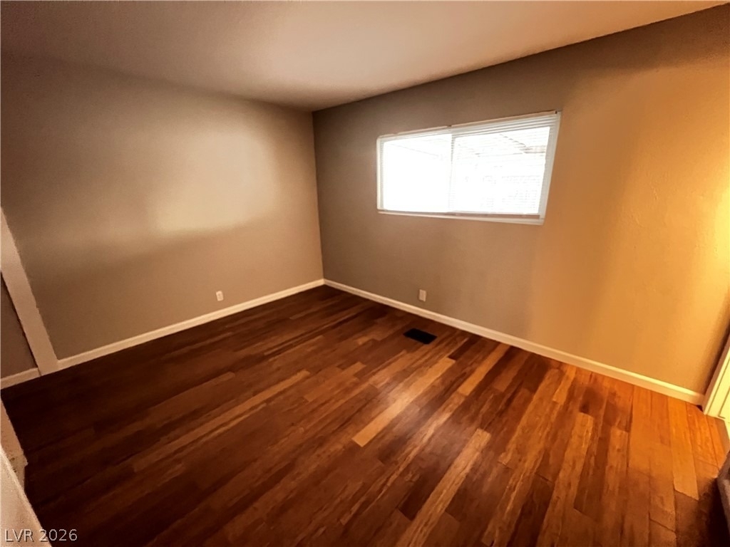 2301 E Brooks Avenue - Photo 11