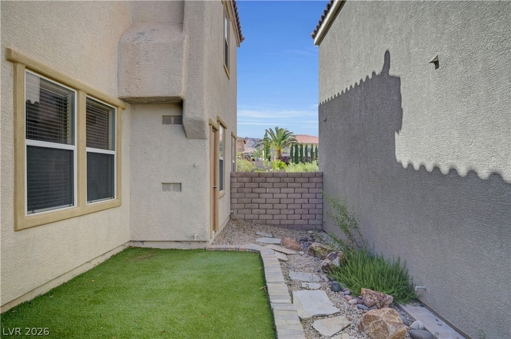 12052 Hathaway Pines Lane - Photo 49