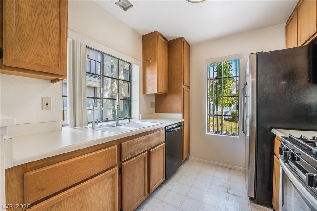 4736 Nara Vista Way - Photo 9