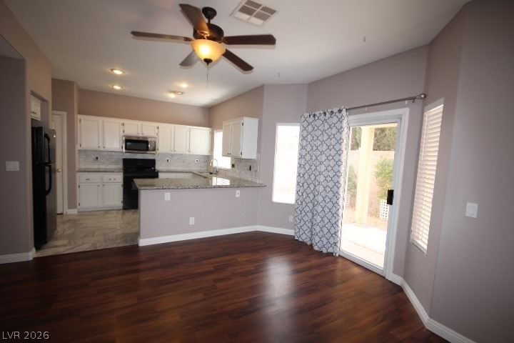 947 Whispering Grove Avenue - Photo 11