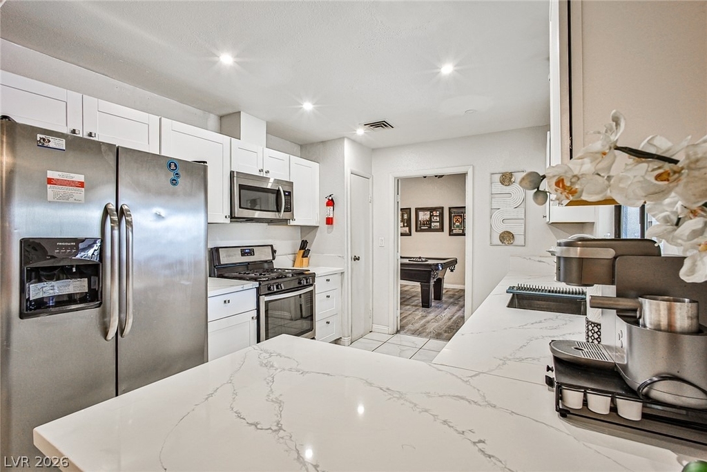 1505 Hialeah Drive - Photo 1