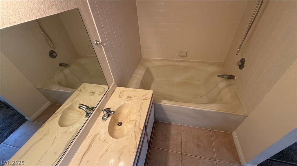 2200 S Fort Apache Road - Photo 43