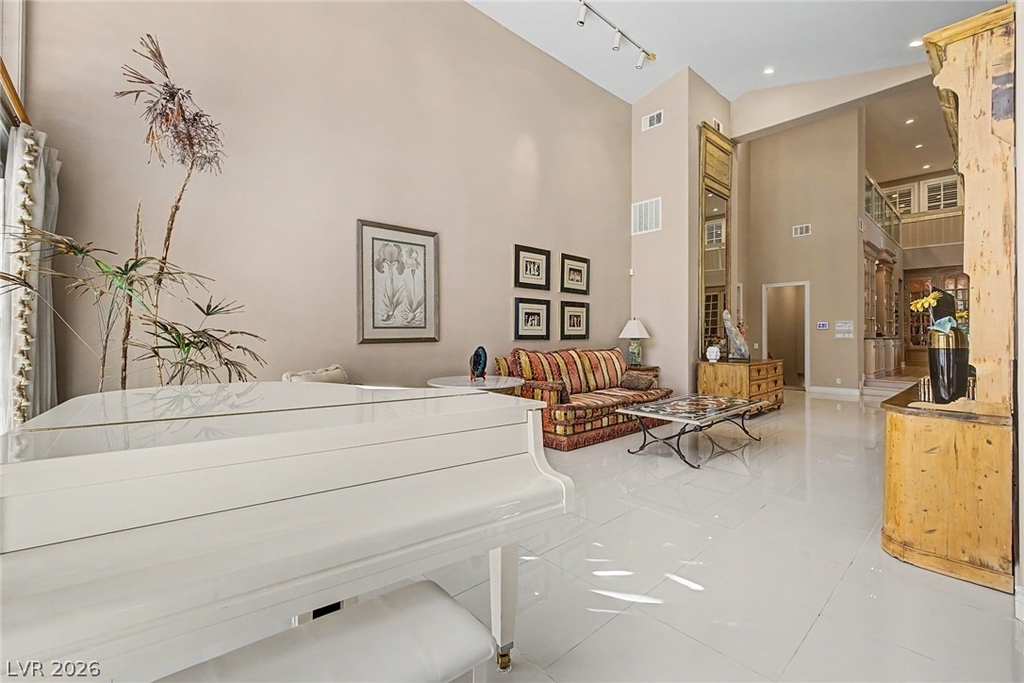 1105 Broadmoor Avenue - Photo 10