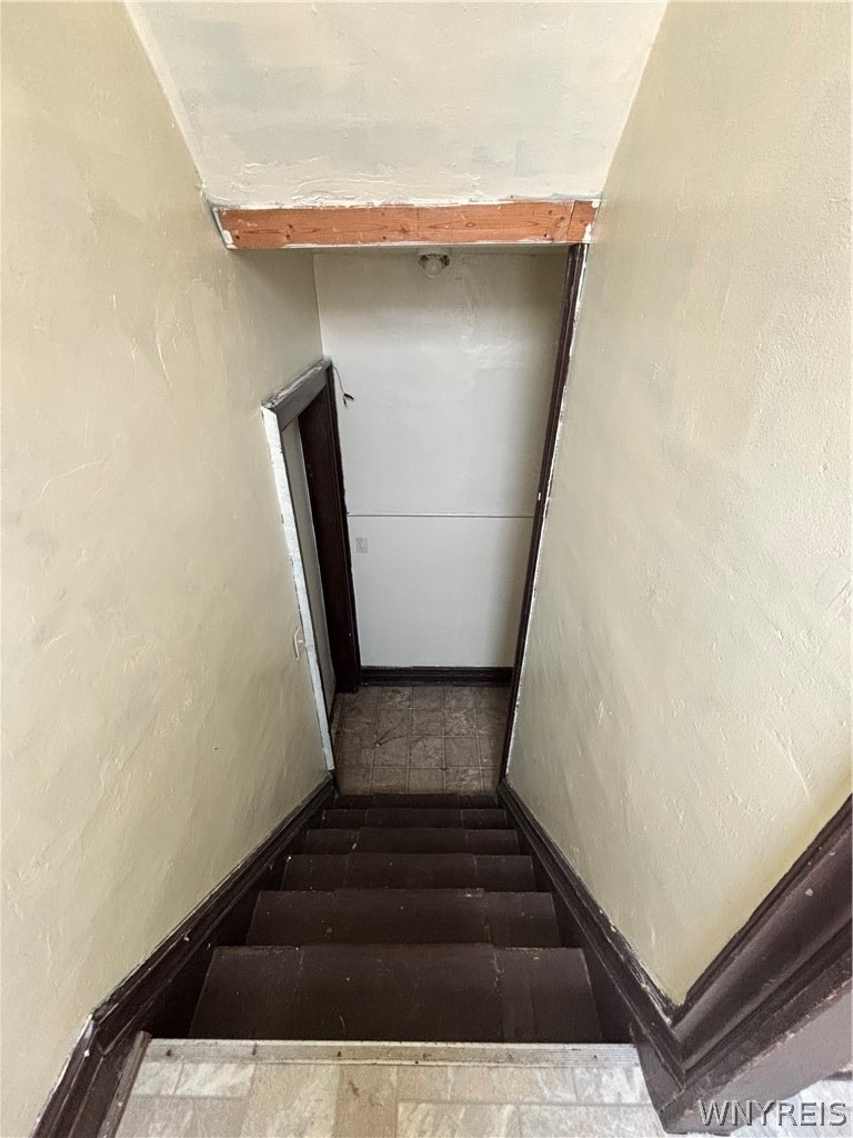 215 Ludington Street - Photo 5