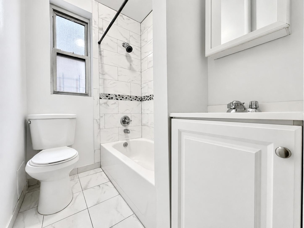 401 East 68th Street - Photo 9