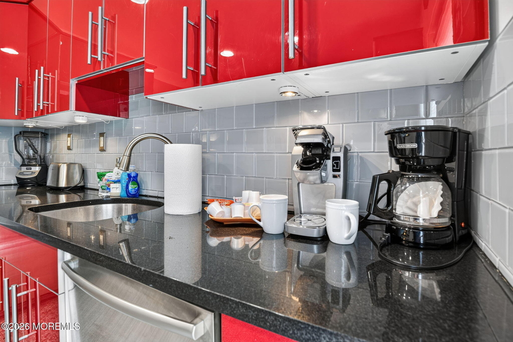 86 Franklin Avenue - Photo 16