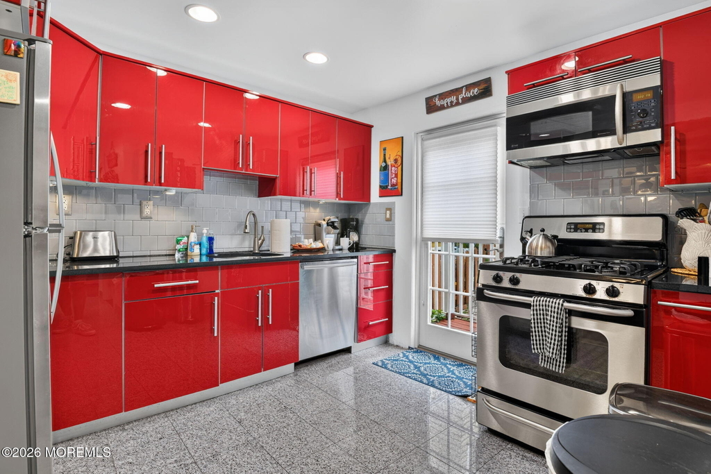 86 Franklin Avenue - Photo 14