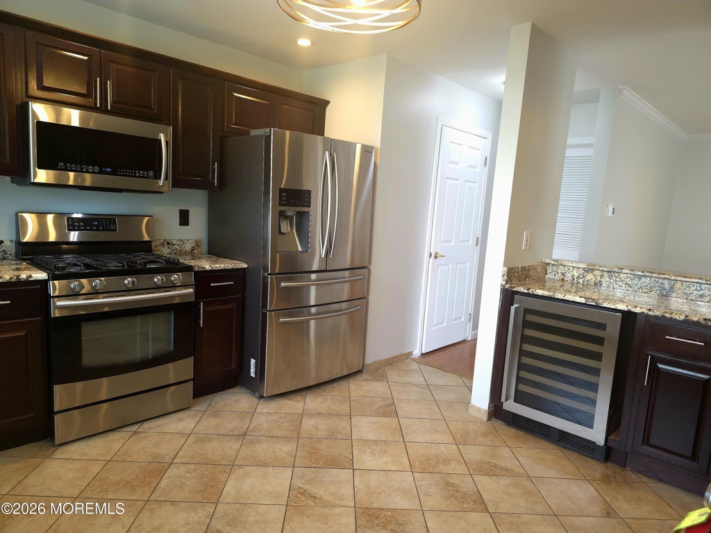 57 Phoenix Court - Photo 3