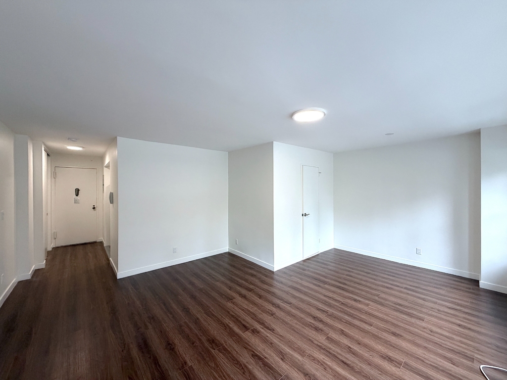 East 36th Street - Photo 0