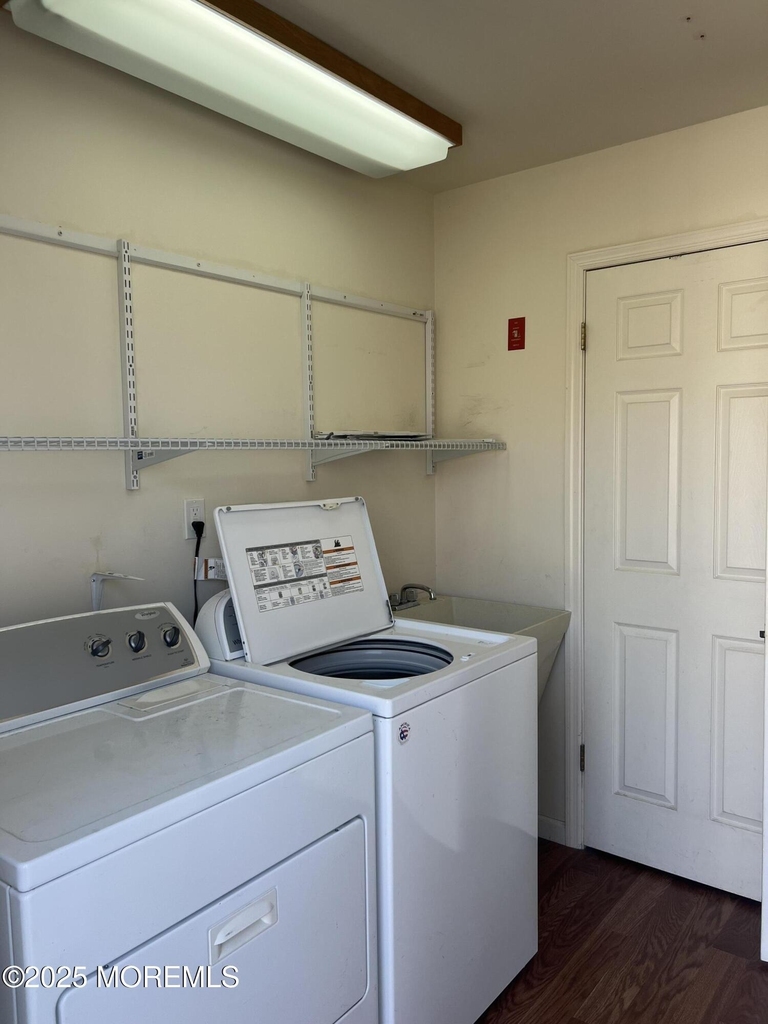 465 Adrian Avenue - Photo 9