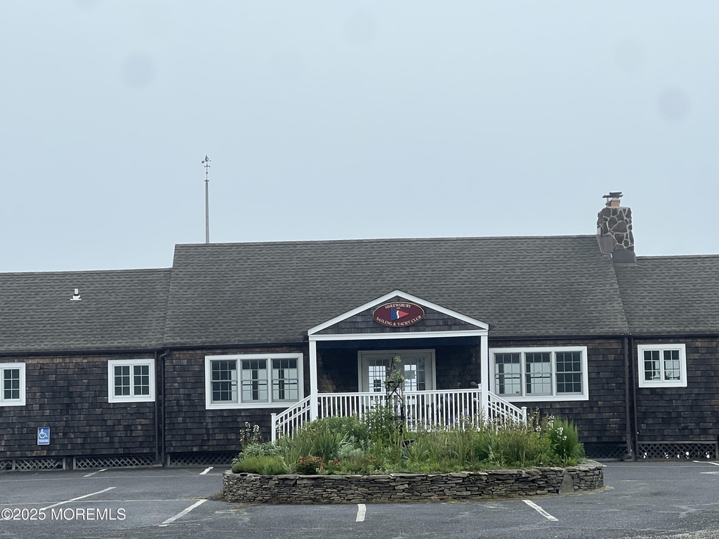 465 Adrian Avenue - Photo 17