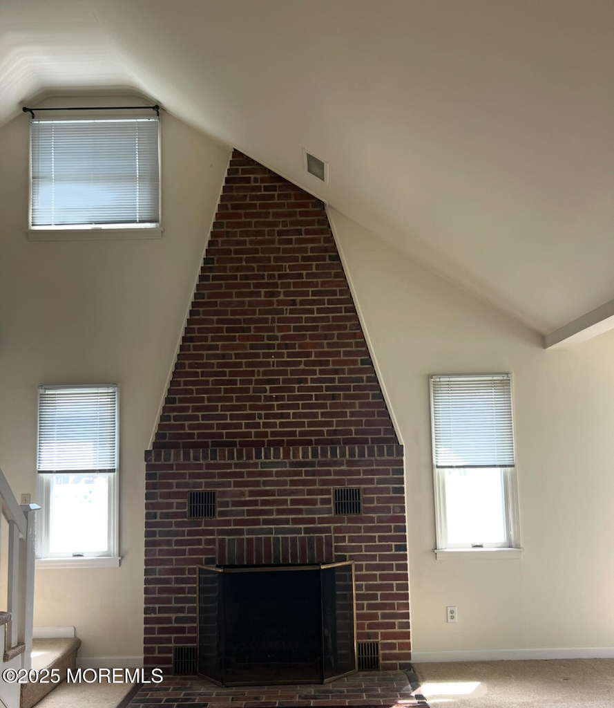 465 Adrian Avenue - Photo 6
