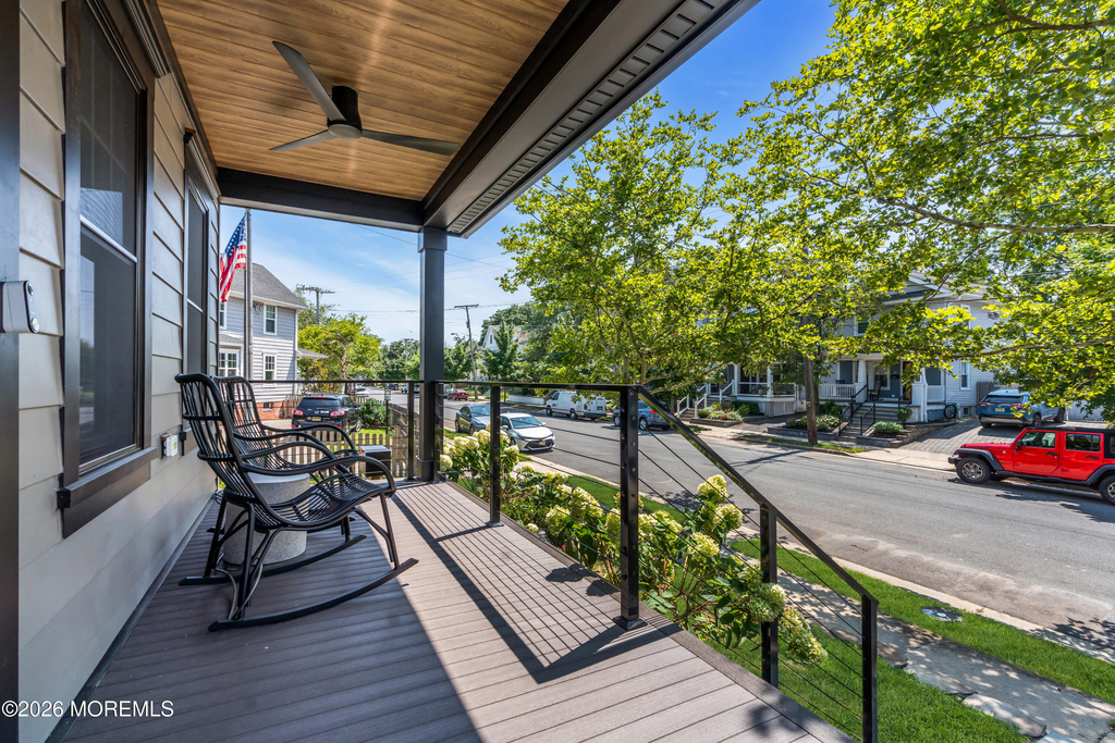 902 Central Avenue - Photo 1