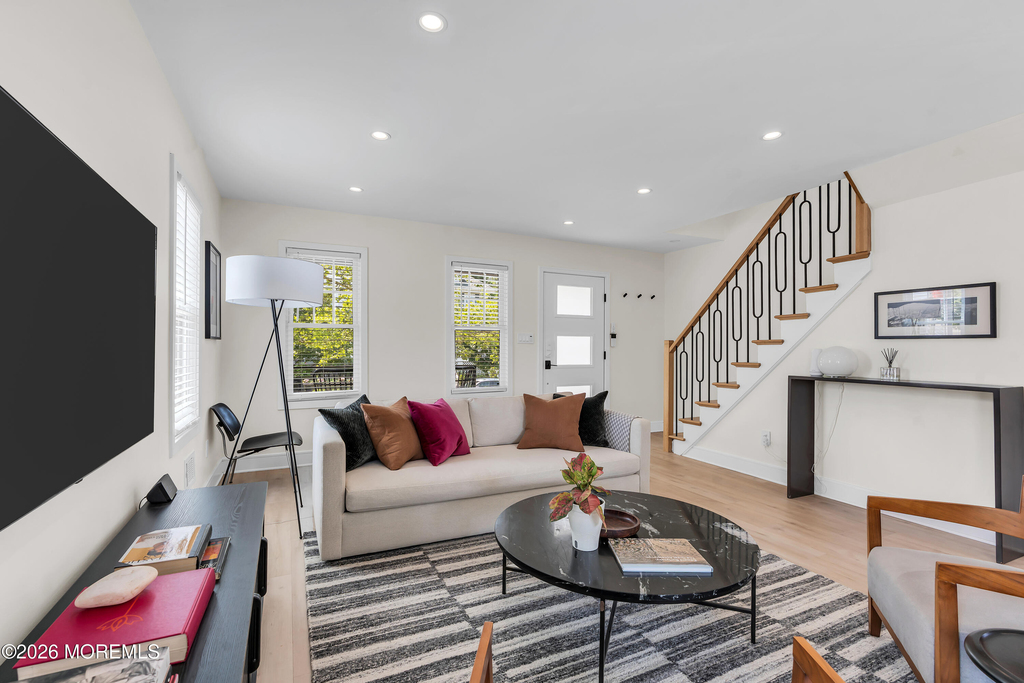 902 Central Avenue - Photo 3