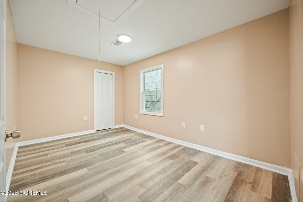 143 Center Avenue - Photo 10
