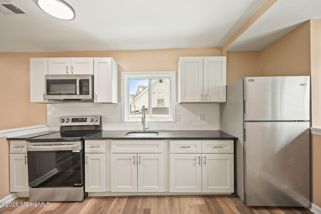 143 Center Avenue - Photo 2