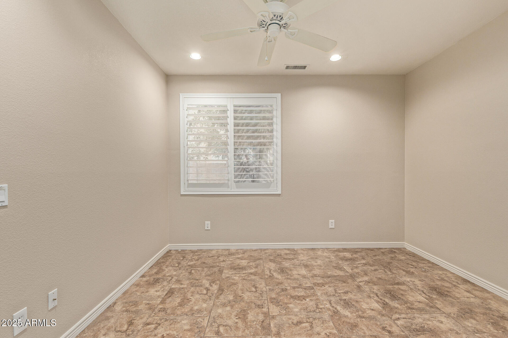 434 E Sheffield Avenue - Photo 23