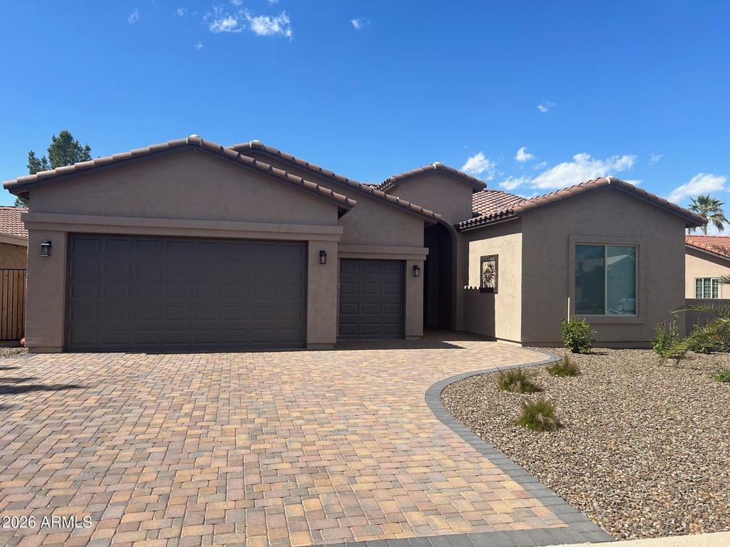 26424 S Lakewood Drive - Photo 0