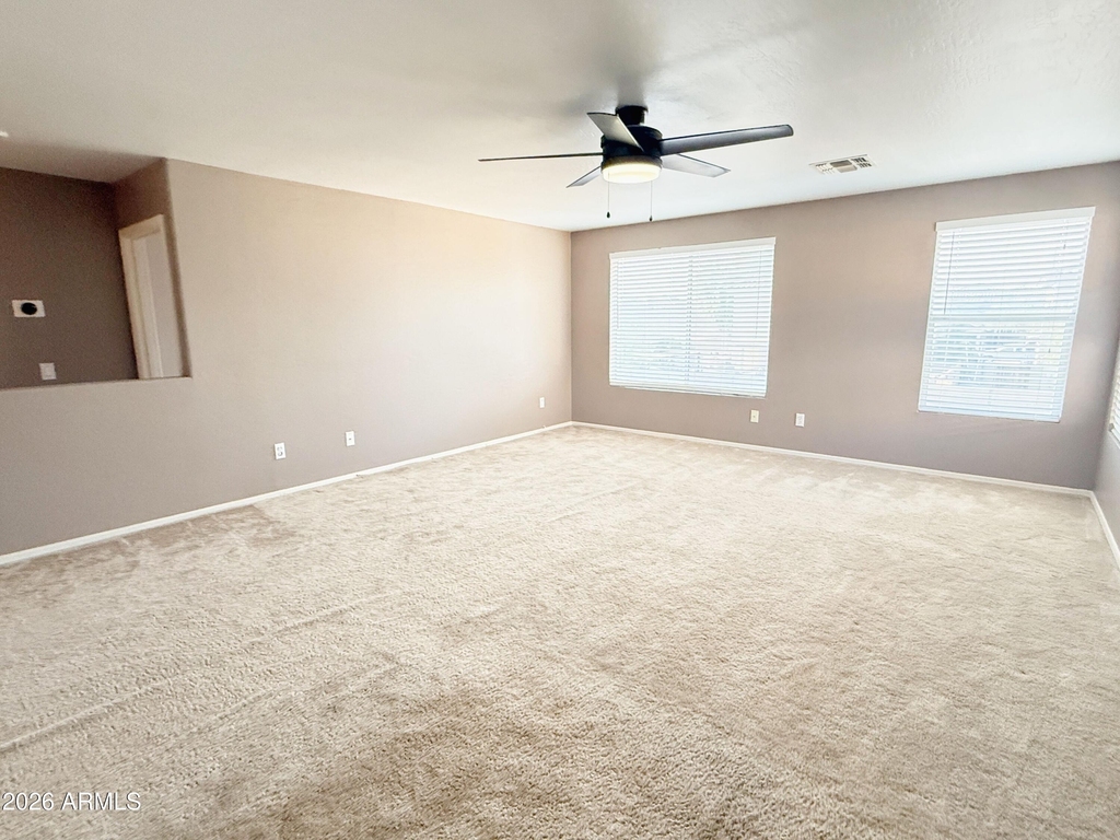 11810 W Sunnyside Drive - Photo 10