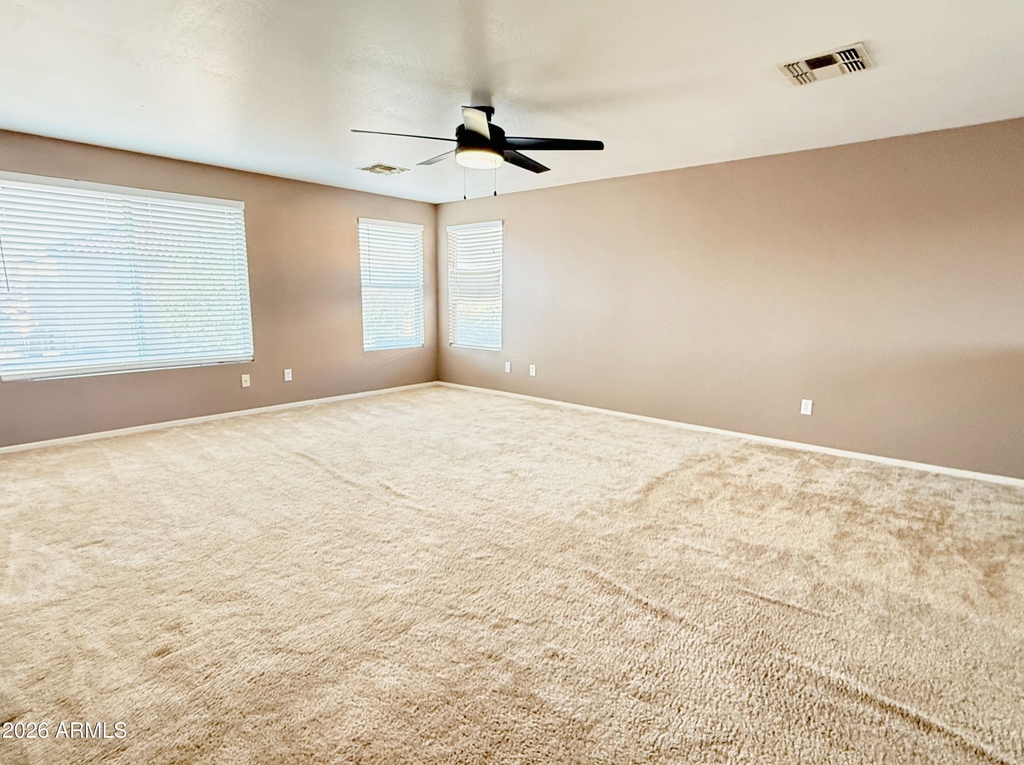 11810 W Sunnyside Drive - Photo 13