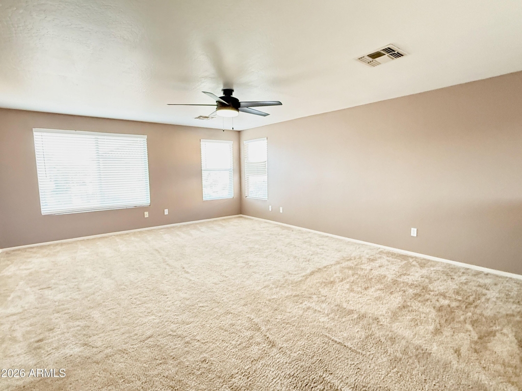 11810 W Sunnyside Drive - Photo 9