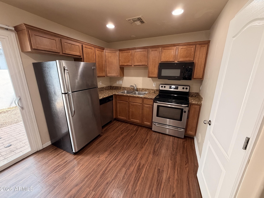 17402 N 19th Avenue - Photo 5